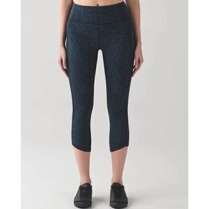 LULULEMON Deep Breath Crop Size 6 Shatter Weave Desert Teal Alberta Lake